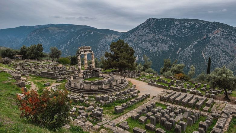 Wonders of Mainland Greece: Delphi & Meteora Tour gallery image 10