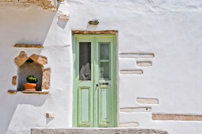 Fire, Sea and Stone: The Very Best of the Cycladic Islands gallery image 14